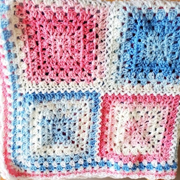 Crochet BABY BLANKET AFGHAN Lap Granny Squares 31"x 31" Blue Pink White - Picture 7 of 7